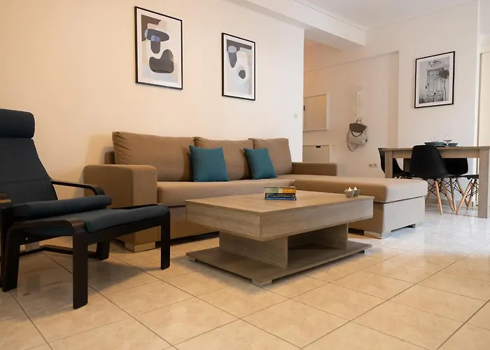 Spacious Close To The Sea And The City Center