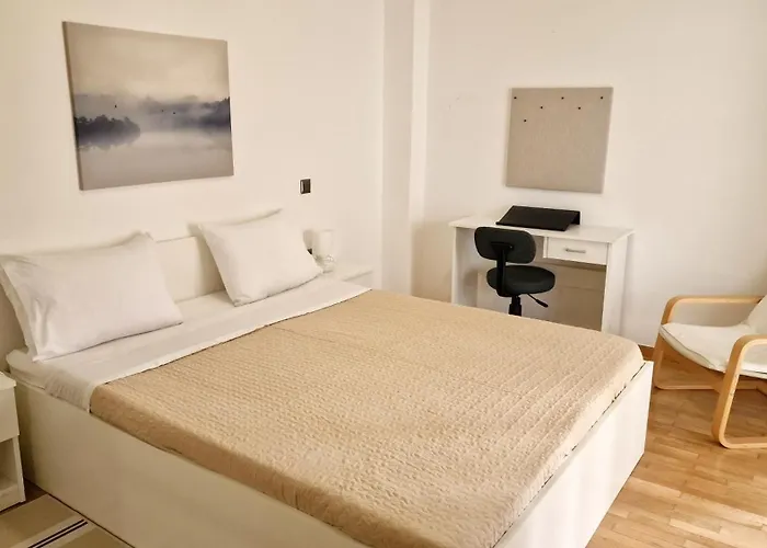 Apartment In The Heart Of Athens